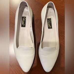 Nine West Women's Classic White Flats